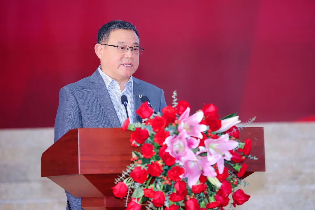 大红鹰dhy集团董事总经理王跃携河北地区理事出席中国建筑学会室内设计分会第九届第三次理事会议